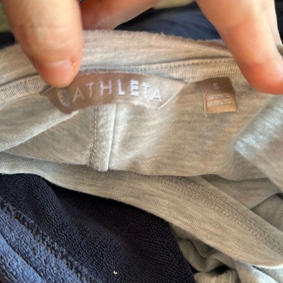 Athleta Cloudlight Relaxed Asym Top Gray S - Picture 6 of 6